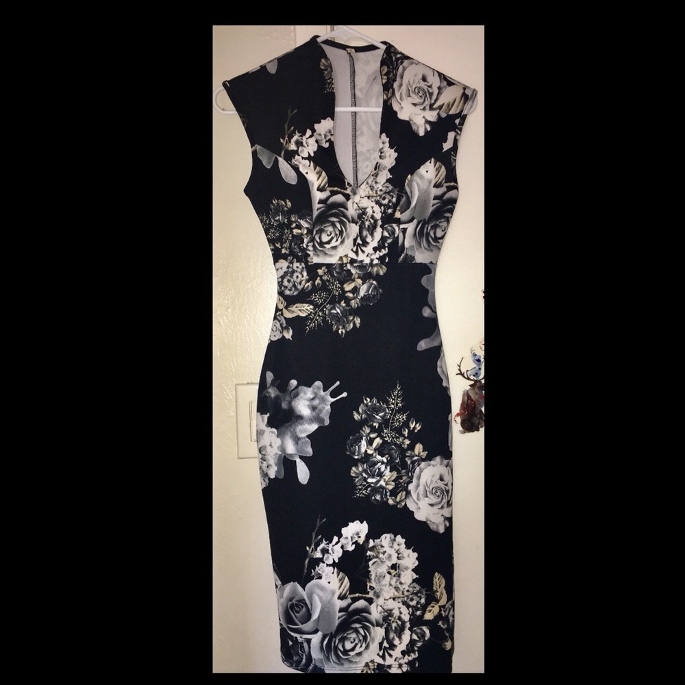 Beautiful floral pencil dress